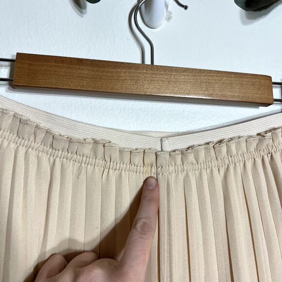 NWT Lush Cream Pleated Maxi Skirt LAST CALL - Picture 6 of 7